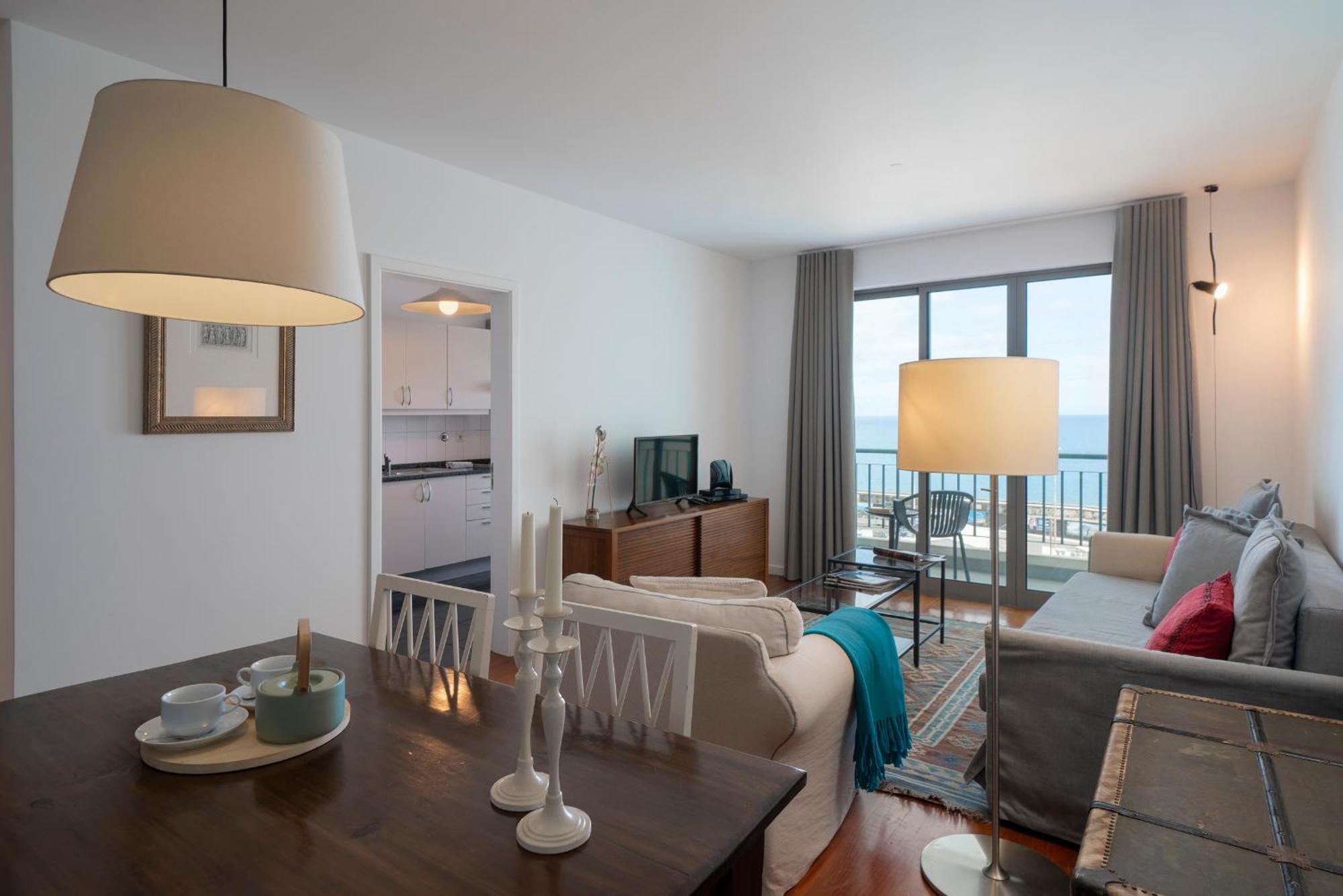 Sea Front - Princesa D. Amélia Appartement